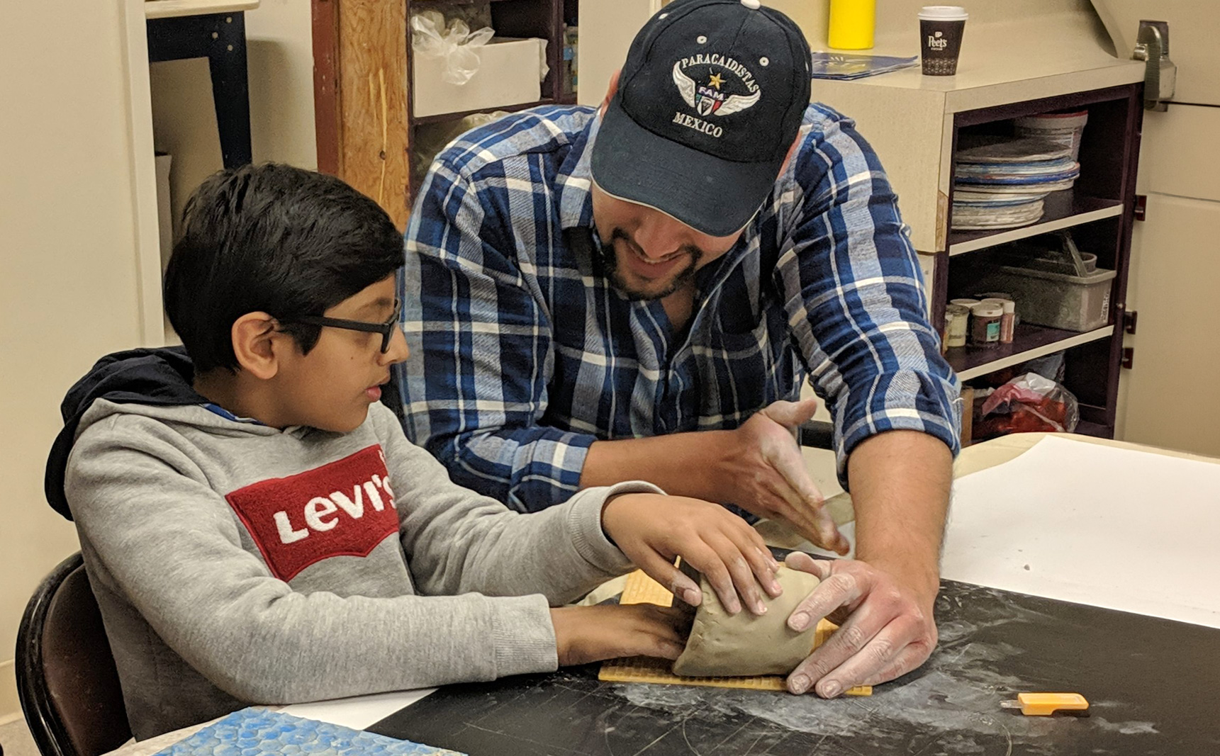 Lesson in sculpting in clay